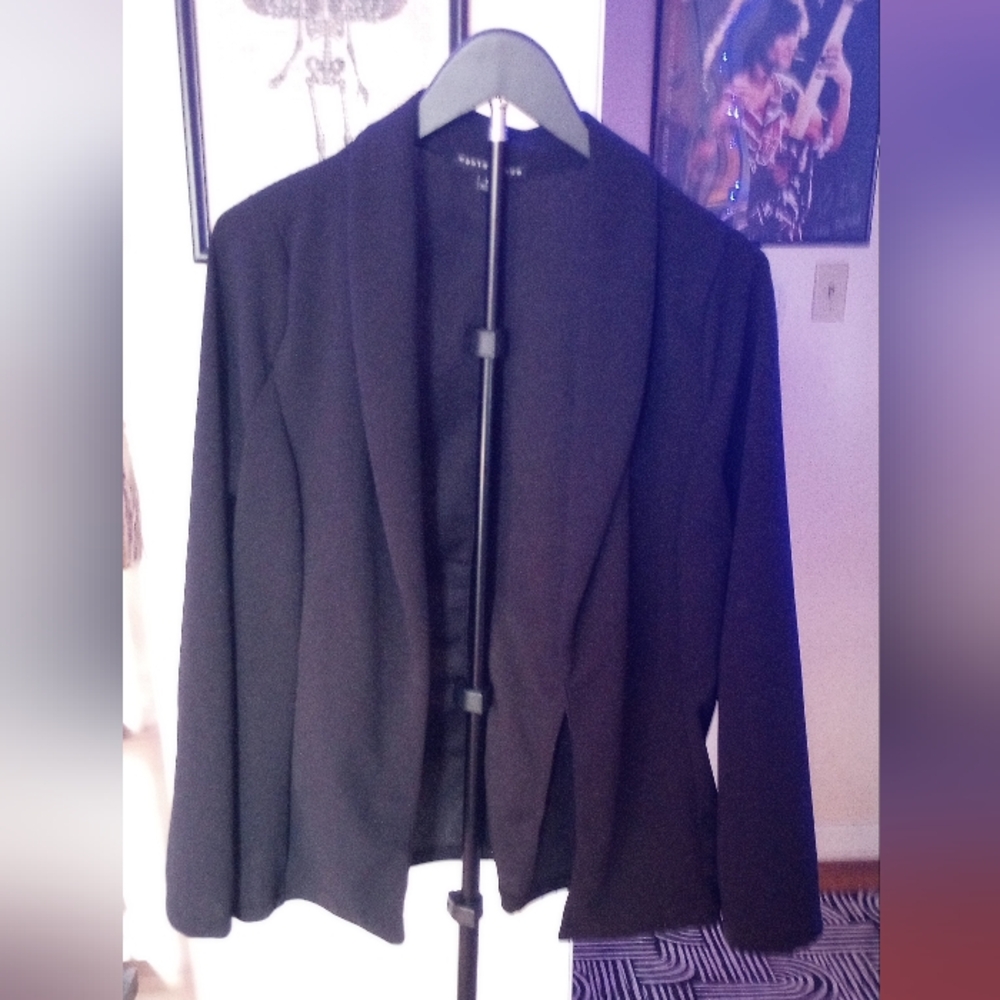 Haute Monde Classic Black Blazer